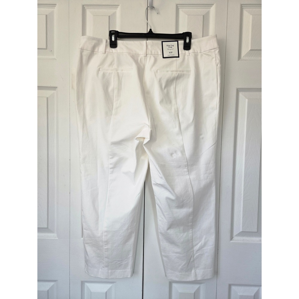 Charter Club Plus Slim Leg Crop Pants Womens 18W White‎ Tummy Control NWT $79 - Picture 3 of 9